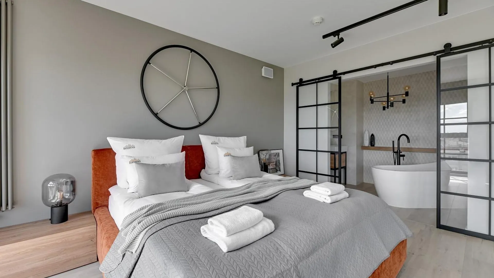 Dwie Motlawy Riverside & Parking By Downtown Apartments Gdansk